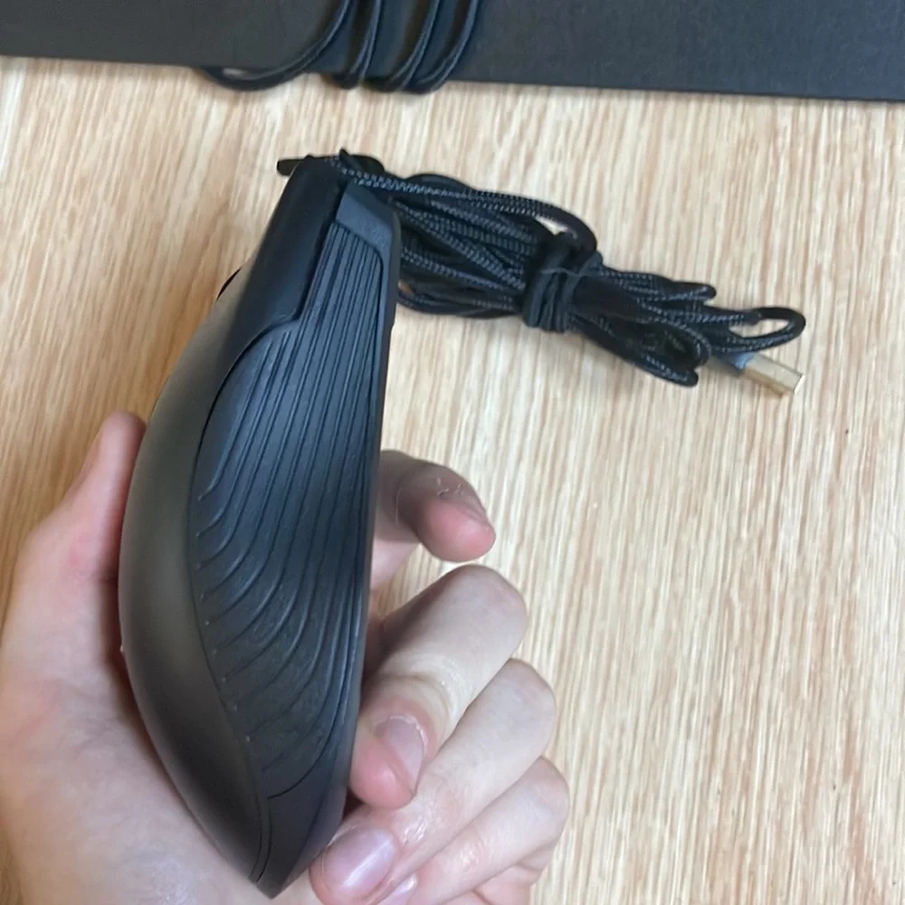 gaming keyboard and mouse it was only used one time it’s and onn gaming